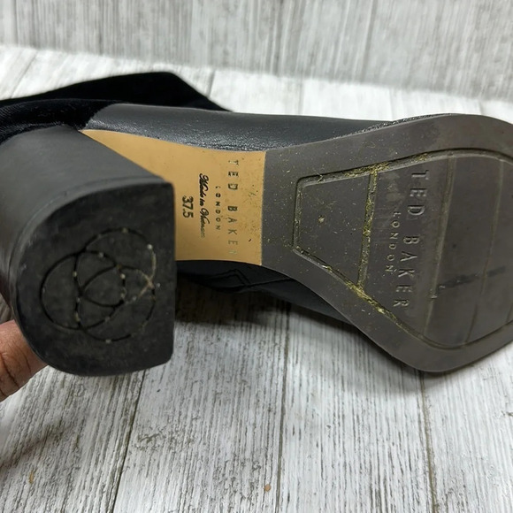 TED BAKER Leather/Suede Block Heel Booties - Picture 9 of 9